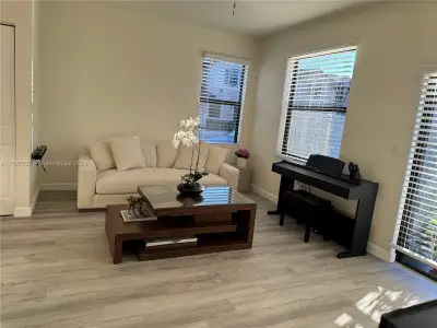 New construction Townhouse house 11408 W 34Th Ct, Hialeah, FL 33018 - photo 21 21