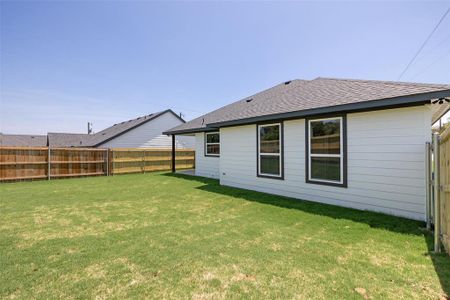 New construction Single-Family house 2600 San Gabriel Drive, Granbury, TX 76048 - photo 31 31