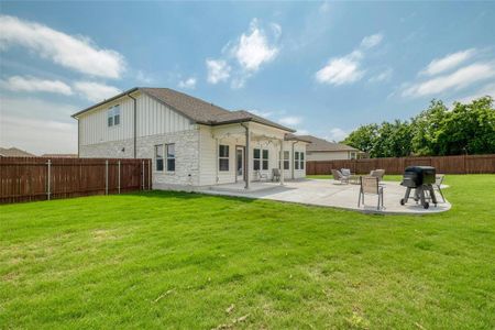 New construction Single-Family house 137 Fairmeadow Downs Dr, Hutto, TX 78634 - photo 27 27