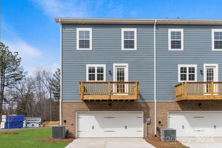 New construction Townhouse house 7105 Brookview Lane, Sherrills Ford, NC 28673 Stratford III Townhome- photo 1 1