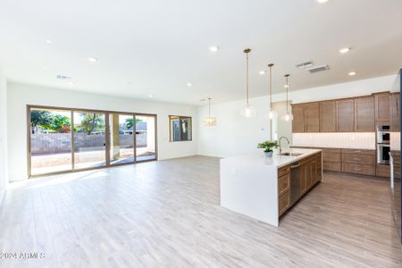 New construction Single-Family house 7551 W Gelding Drive, Peoria, AZ 85381 5526- photo 6 6