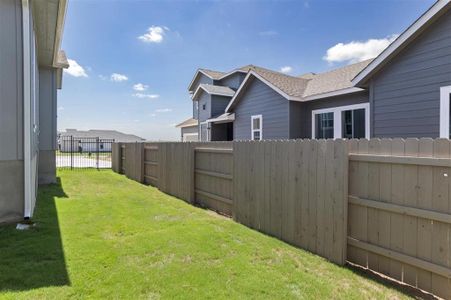 New construction Single-Family house 7802 Ella Lee Ln, Austin, TX 78744 - photo 30 30