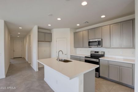 New construction Single-Family house 24132 W Hess Avenue, Buckeye, AZ 85326 Castillo Series - Bluebell- photo 10 10