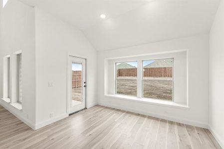 New construction Single-Family house 228 Rosewood Drive, Glenn Heights, TX 75154 Bellflower II- photo 15 15
