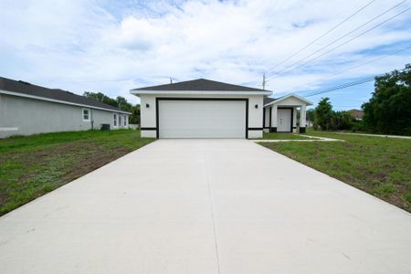 New construction Single-Family house 8316 103Rd Avenue, Vero Beach, FL 32967 - photo 0