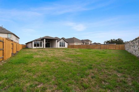 New construction Single-Family house 454 Trout River Rd, Kyle, TX 78640 - photo 27 27