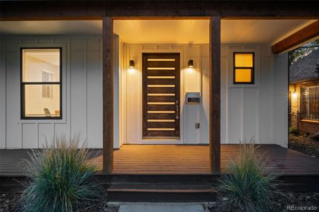 Great front porch.