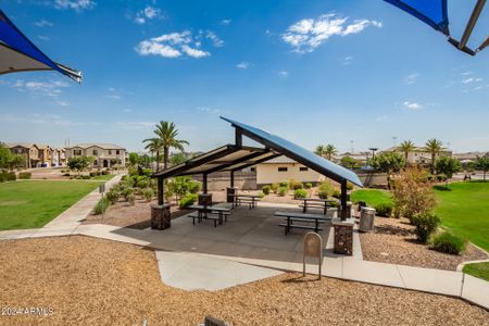 New construction Single-Family house 5824 W Encinas Lane, Phoenix, AZ 85043 - photo 9 9