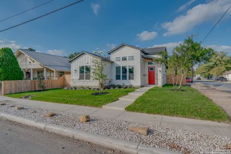 New construction Single-Family house 303 Walton Avenue, San Antonio, TX 78225 - photo 0