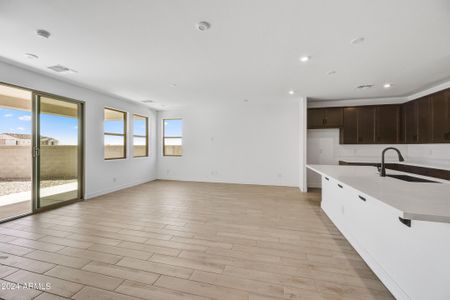 New construction Single-Family house 5905 N 194Th Avenue, Litchfield Park, AZ 85340 Flemington- photo 18 18