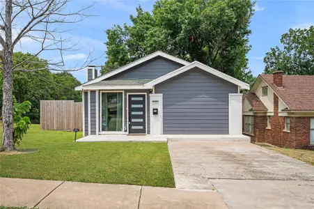 New construction Single-Family house 2859 W Brooklyn Avenue, Dallas, TX 75211 - photo 0