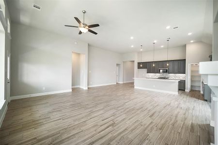 New construction Single-Family house 525 Black Bronco Road, Magnolia, TX 77354 - photo 19 19