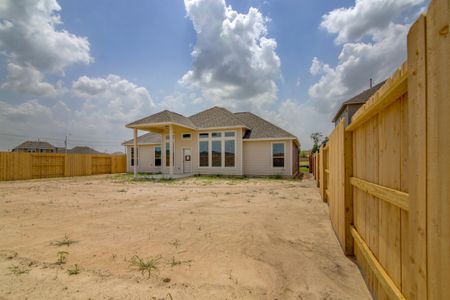 New construction Single-Family house 10002 Whitney Reach Dr., Rosharon, TX 77583 - photo 31 31