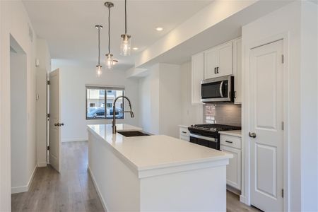 New construction Townhouse house 15185 West 68th Place, Arvada, CO 80007 - photo 21 21