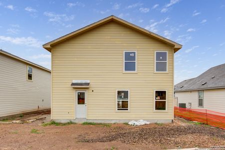 New construction Single-Family house 1312 Orchard Oaks, Seguin, TX 78155 McKinley- photo 4 4