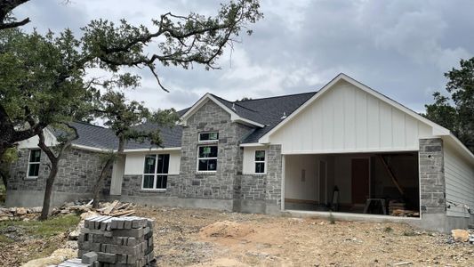 New construction Single-Family house 27 Chisholm Trail, Wimberley, TX 78676 - photo 1 1