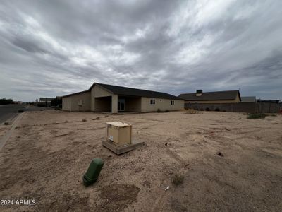 New construction Single-Family house 8442 W Raven Drive, Arizona City, AZ 85123 - photo 3 3