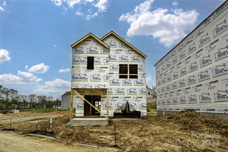 New construction Single-Family house 508 Kingsway Circle, Charlotte, NC 28214 - photo