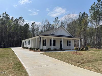 New construction Single-Family house 275 Green Pines Estates Drive, Kenly, NC 27542 - photo 2 2