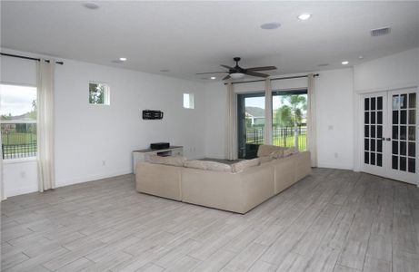 New construction Single-Family house 5602 Del Coronado Drive, Apollo Beach, FL 33572 - photo 16