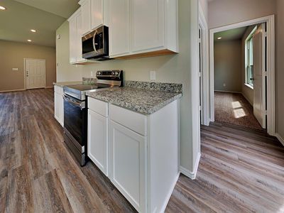 New construction Single-Family house 708 Crystal River Road, Conroe, TX 77316 - photo 3 3