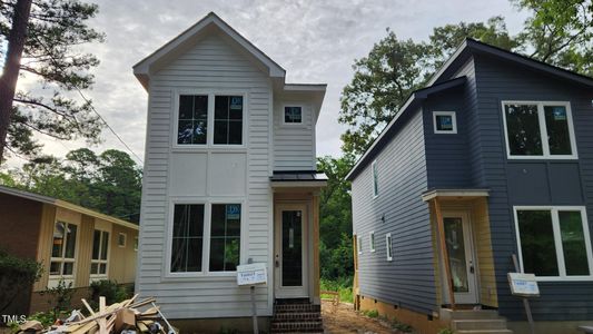 New construction Single-Family house 2708 B Ashley Street, Durham, NC 27704 - photo 0