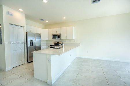 New construction Single-Family house 3448 West 114th Terrace, Unit 3448, Hialeah, FL 33018 - photo 25 25
