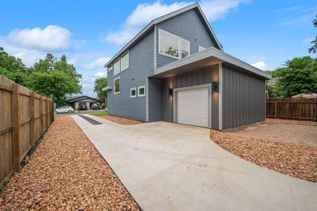 New construction Single-Family house 400 Blackson Ave, Unit 1, Austin, TX 78752 - photo 21 21
