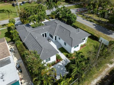 New construction Single-Family house 380 Morningside Dr, Miami Springs, FL 33166 - photo
