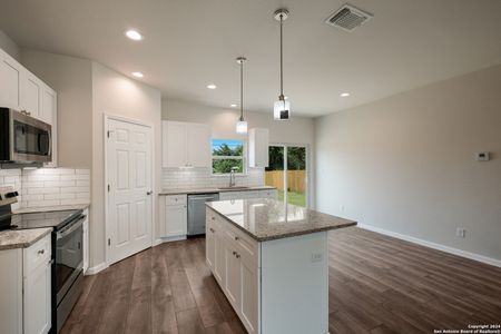 New construction Single-Family house 7419 Buckskin, San Antonio, TX 78227 - photo 5 5