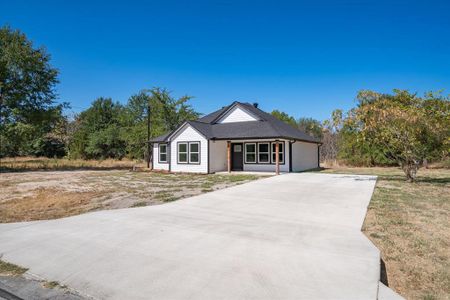 New construction Single-Family house 219 Midway Rd, Tool, TX 75143 - photo 0