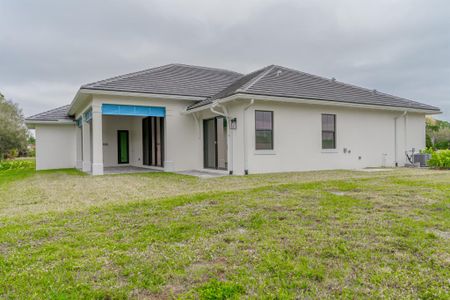 New construction Single-Family house 138 Se Via Lago Garda, Port Saint Lucie, FL 34952 - photo 38 38