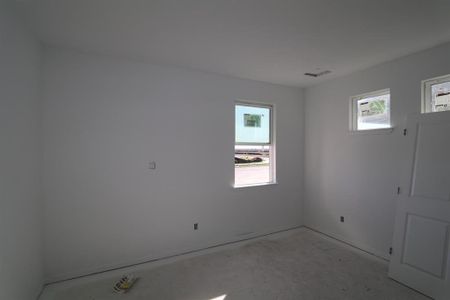New construction Single-Family house 405 Flowers Ave, Hutto, TX 78634 Chopin- photo 3 3