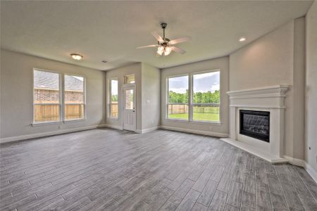 New construction Single-Family house 12011 Champions Forest Drive, Mont Belvieu, TX 77535 - photo 8 8