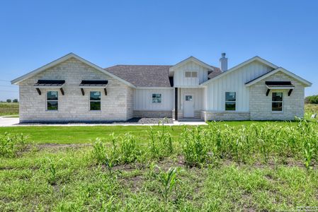 New construction Single-Family house 110 Ranchland Estates, Marion, TX 78124 - photo 0 0