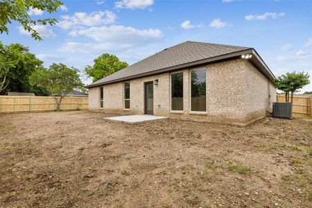 New construction Single-Family house 527 Phillips Street, Cleburne, TX 76033 - photo 35 35