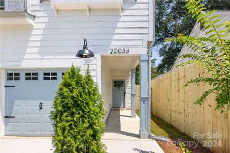 Townhome-Style Condo with Private Entry