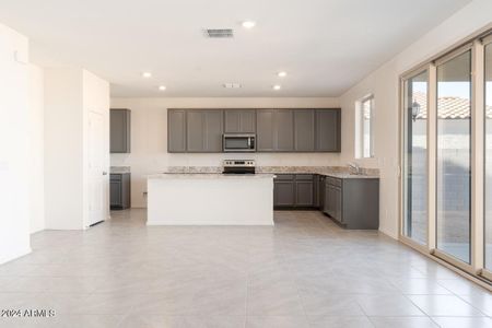 New construction Single-Family house 1600 W Pima Court, Coolidge, AZ 85128 Plan 2419- photo 2 2