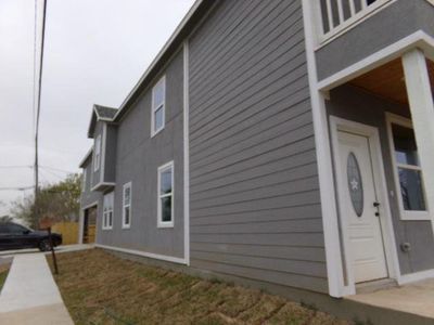 New construction Single-Family house 501 N 3Rd Street, La Porte, TX 77571 - photo 1 1