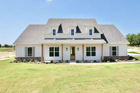 New construction Single-Family house 1054 Twin Creeks Drive, Weatherford, TX 76088 - photo 0 0