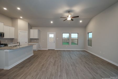 New construction Single-Family house 6815 Lime Rock Bluff, San Antonio, TX 78253 Columbus - 40' Smart Series- photo 3 3