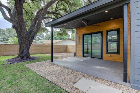 New construction Single-Family house 8619 Winding Walk, Austin, TX 78757 - photo 30 30