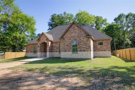 New construction Single-Family house 13035 Highway 105, Cleveland, TX 77327 - photo 0 0