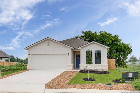 New construction Single-Family house 1021 Willowbrook, New Braunfels, TX 78130 The Creek View- photo 1 1