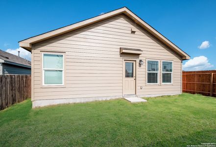 New construction Single-Family house 2424 Hunter Peak, New Braunfels, TX 78130 Drexel- photo 29 29