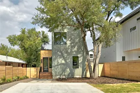 New construction Single-Family house 2912 E 13Th St, Austin, TX 78702 - photo 0