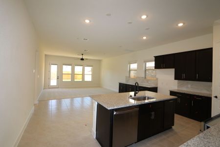 New construction Single-Family house 111 Apple Blossom Lane, Georgetown, TX 78628 Franklin II- photo 3