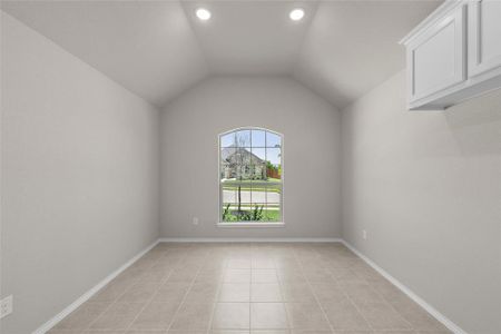 New construction Single-Family house 906 Versailles Court, Cleburne, TX 76033 Concept 1503- photo 15 15