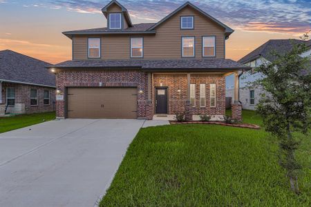 New construction Single-Family house 13915 Little River Drive Drive, Baytown, TX 77523 - photo 0 0