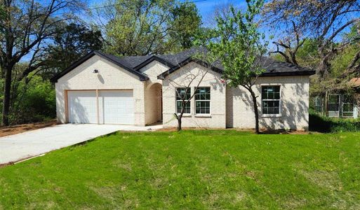 New construction Single-Family house 5305 Woodsboro Drive, Balch Springs, TX 75180 - photo 0